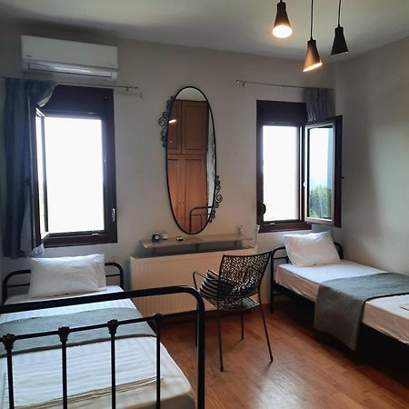 House With View Villa อาเกีย ปาราสเควิ ภายนอก รูปภาพ