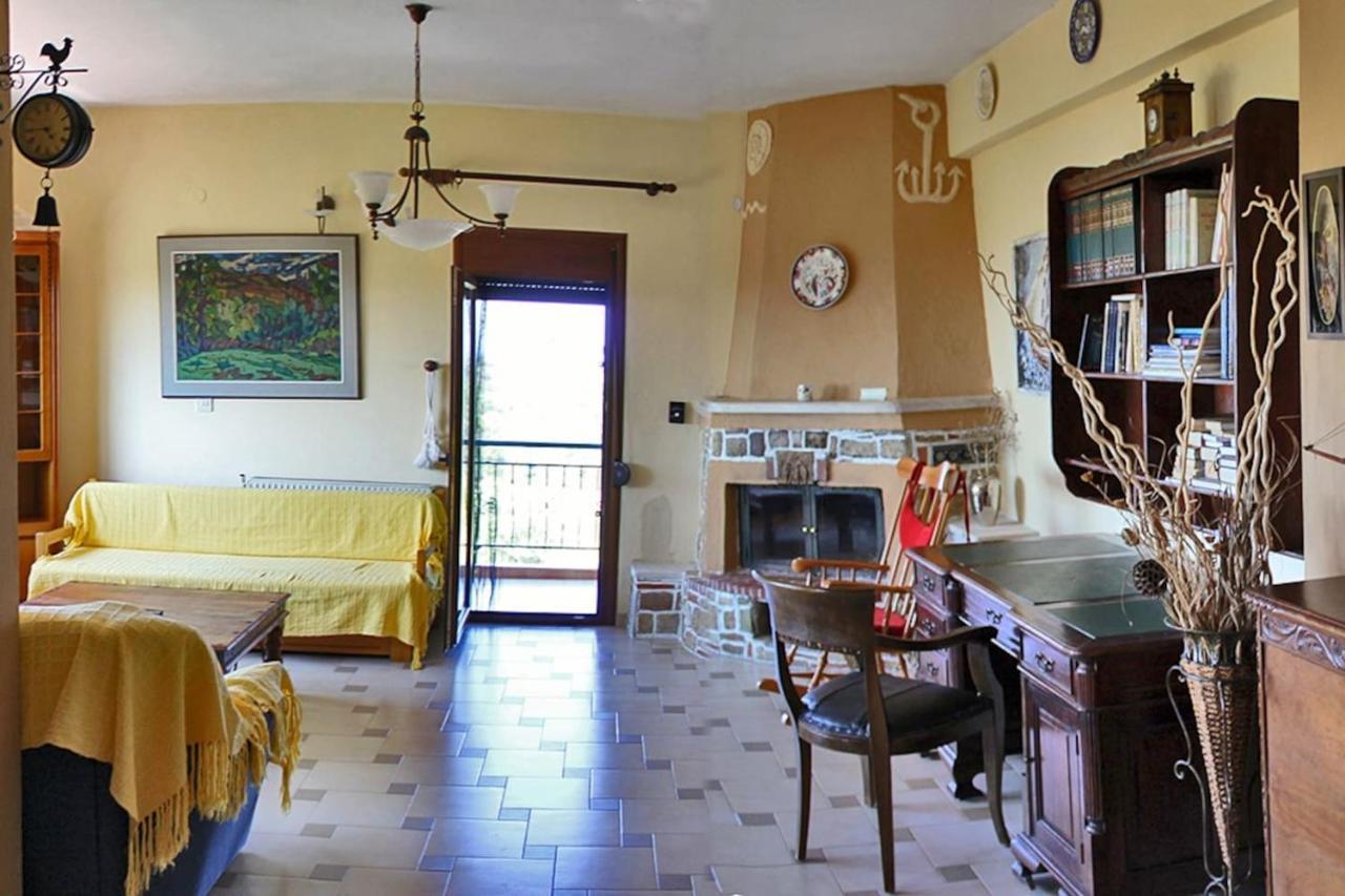House With View Villa อาเกีย ปาราสเควิ ภายนอก รูปภาพ