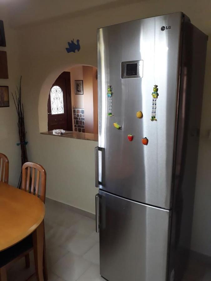House With View Villa อาเกีย ปาราสเควิ ภายนอก รูปภาพ