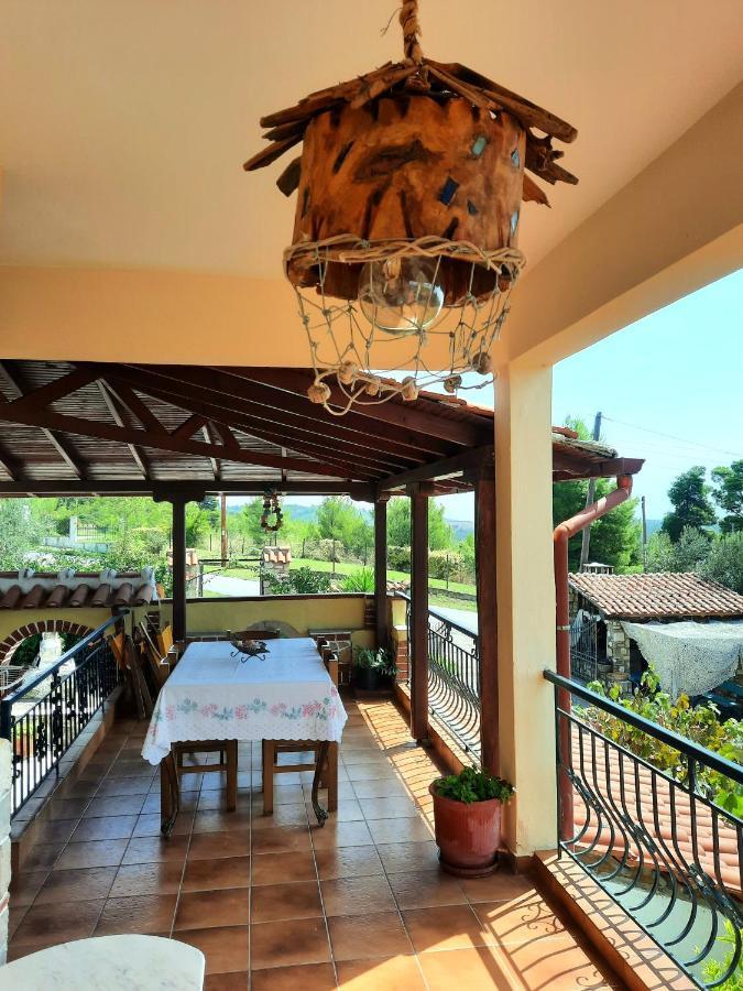 House With View Villa อาเกีย ปาราสเควิ ภายนอก รูปภาพ