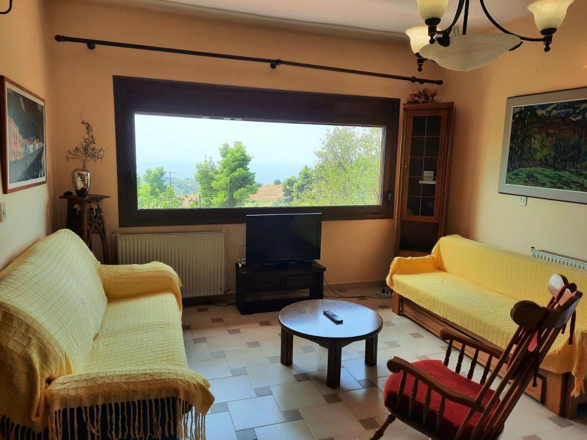 House With View Villa อาเกีย ปาราสเควิ ภายนอก รูปภาพ
